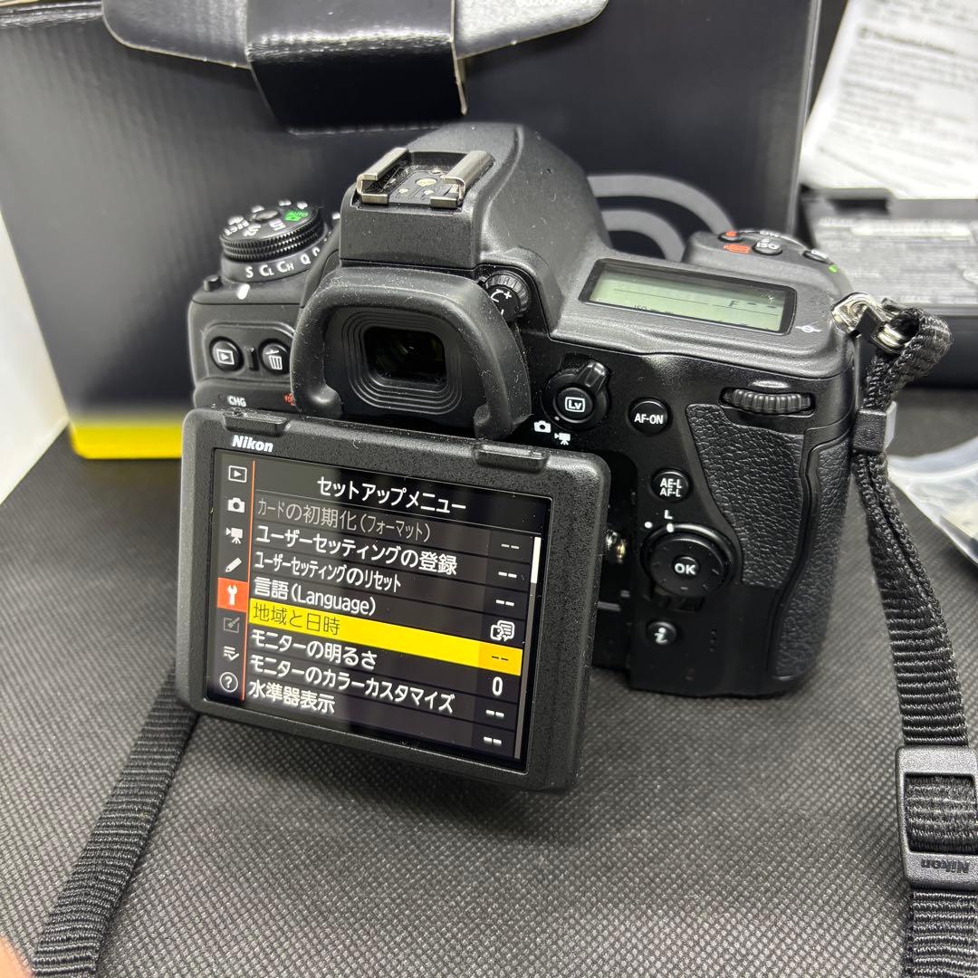 美品　Nikon D780 ボディ 本体　付属品完備 動作確認済み　初期化済み