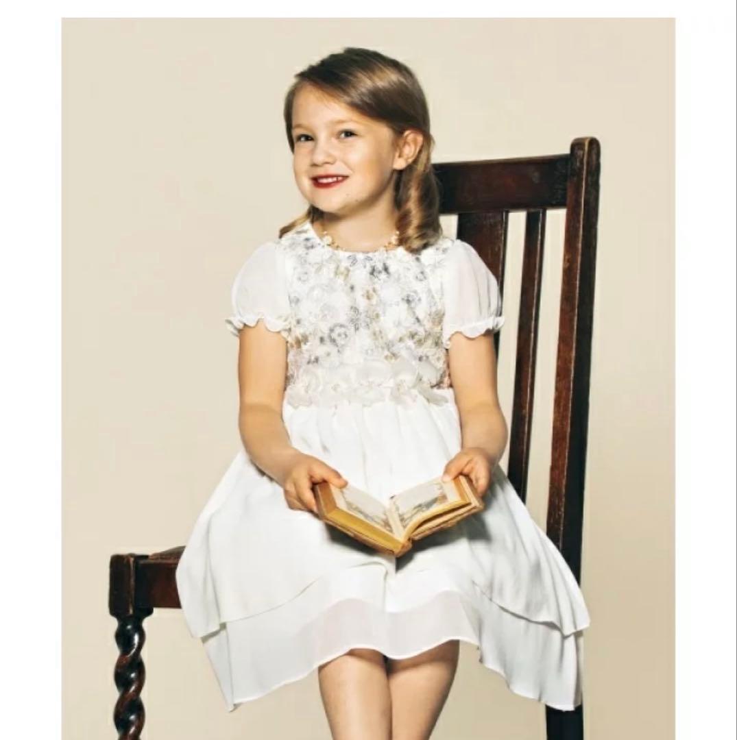 tocca ホワイト刺繍ドレス 120cm