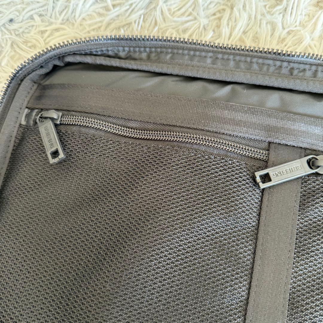 ほぼ未使用 BRIEFING TAP COMP PCケース クラッチバッグ