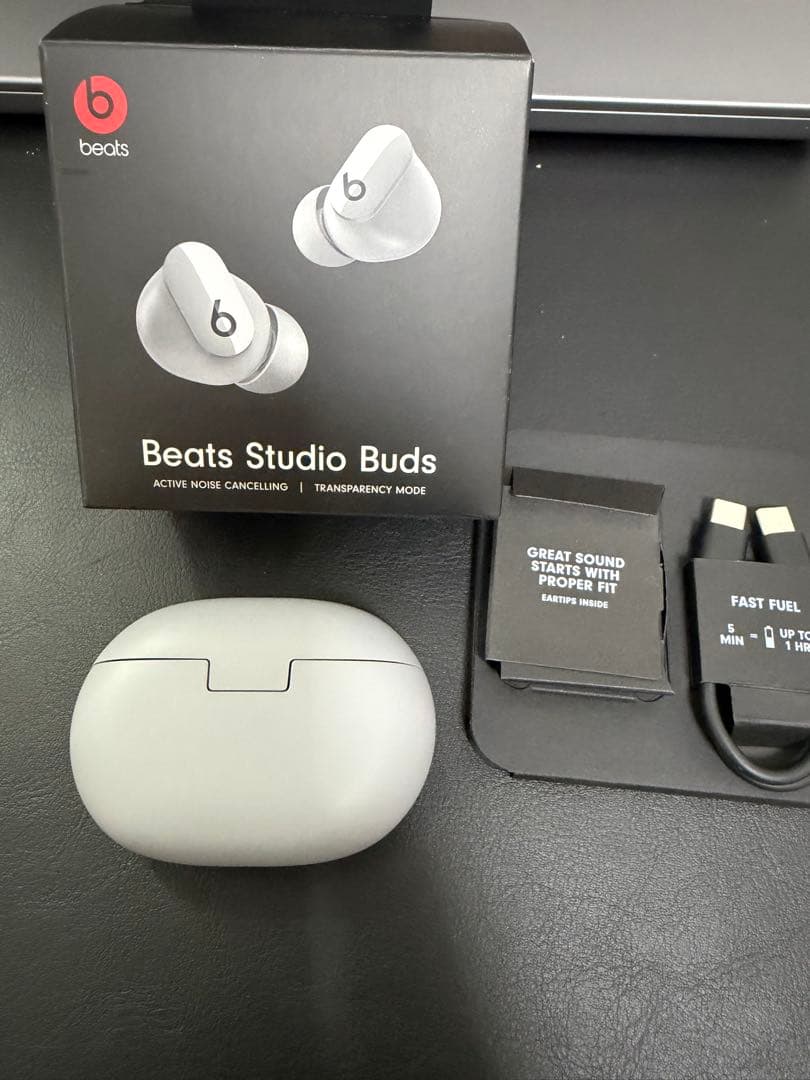 Beats Studio Buds ワイヤレスイヤホン