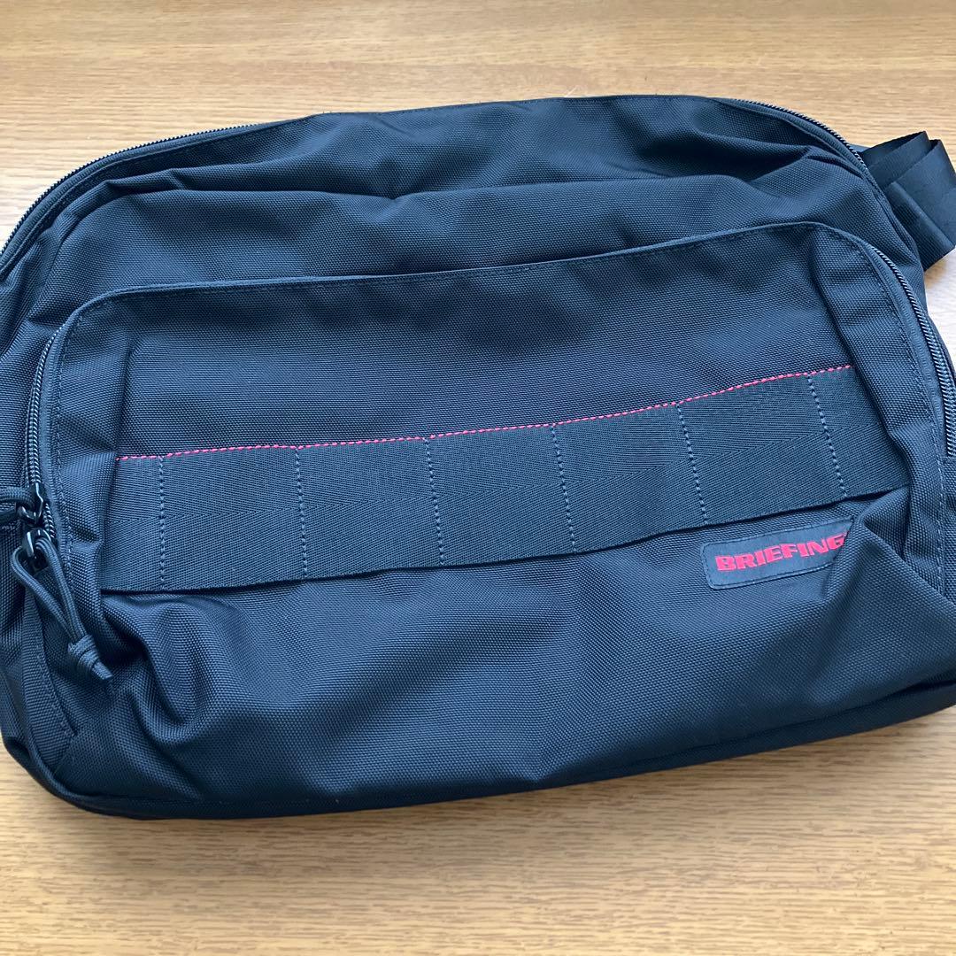 バッグ BRIEFING BS BOX SHOULDER M AG