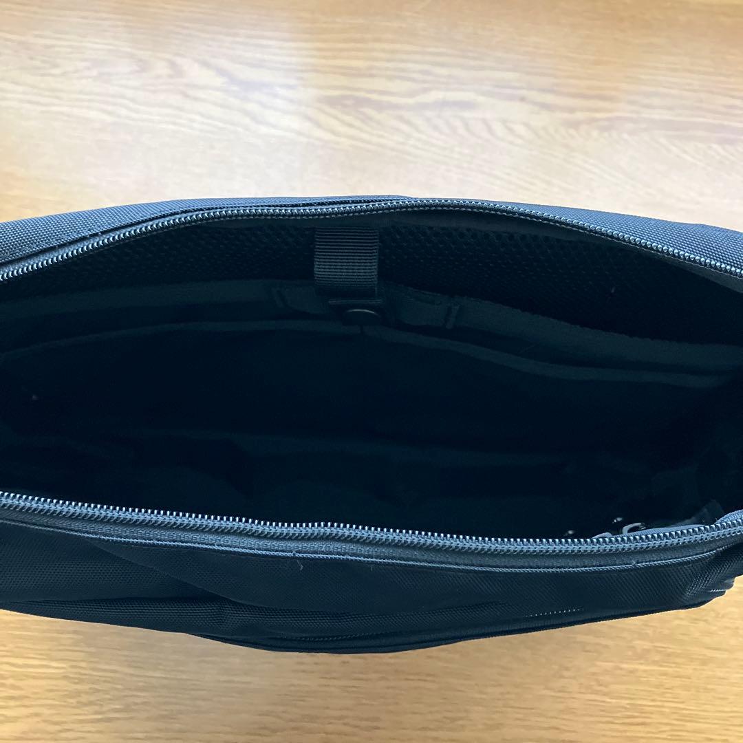 バッグ BRIEFING BS BOX SHOULDER M AG