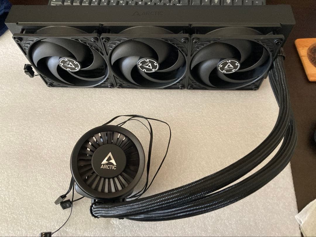 ARCTIC LIQUID FREEZER Ⅲ 360 BLACK 中古