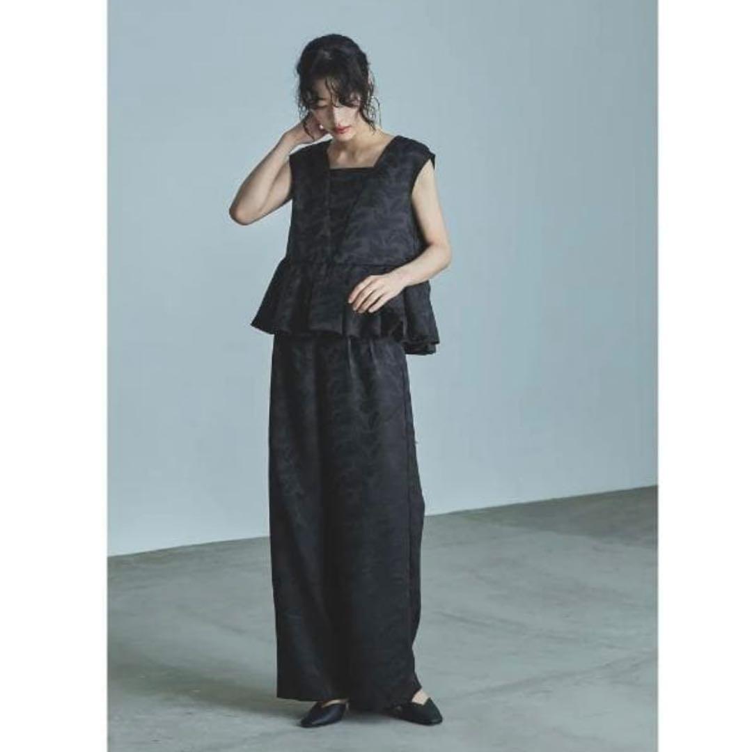 nianaフェザー柄ジャガードペプラム セットアップ パンツドレス オケージョン