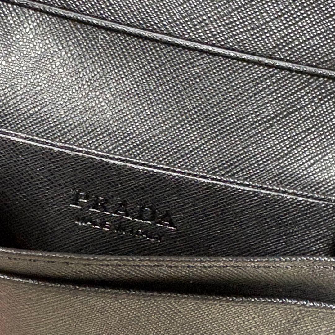 PRADA 名刺入れ　カード入れ