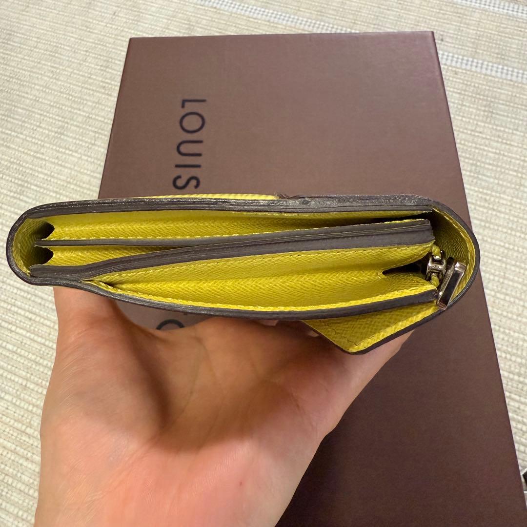 希少　Louis Vuitton モノグラム　エピ長財布