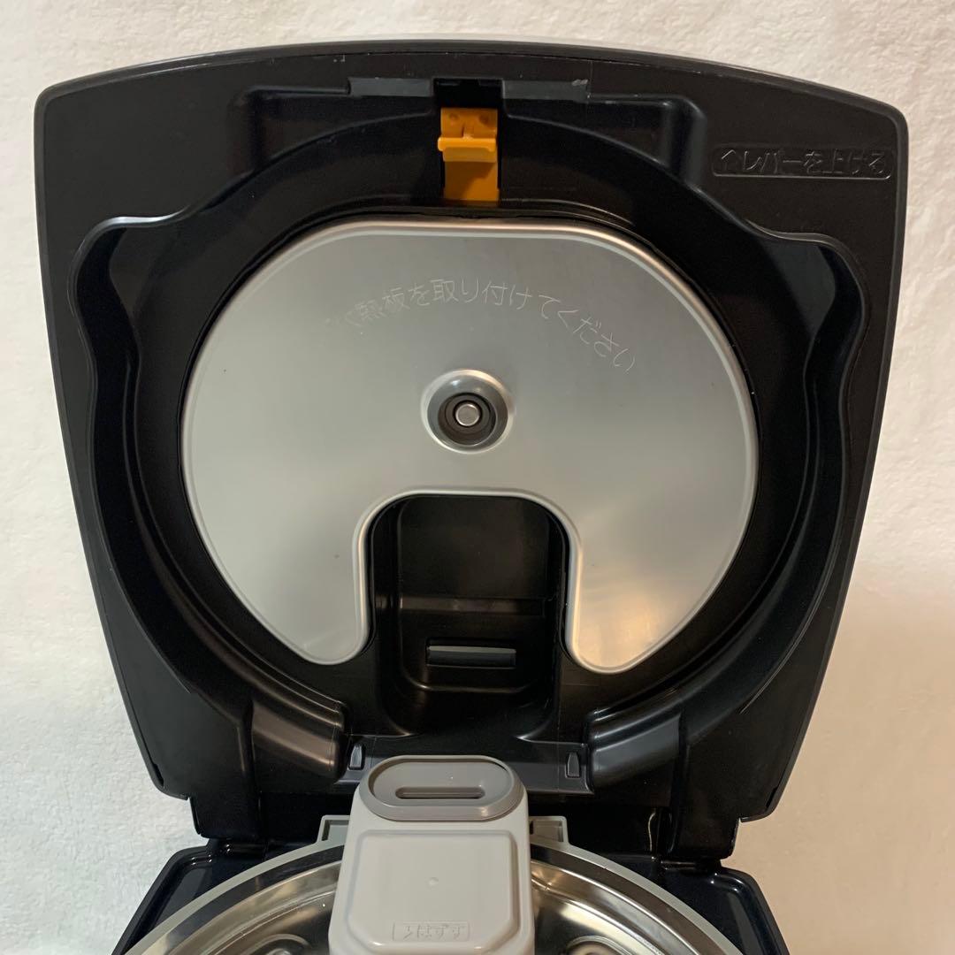 【2022年製】三菱電機IHジャー炊飯器　炭炊釜　5.5合　NJ-VVD10-B