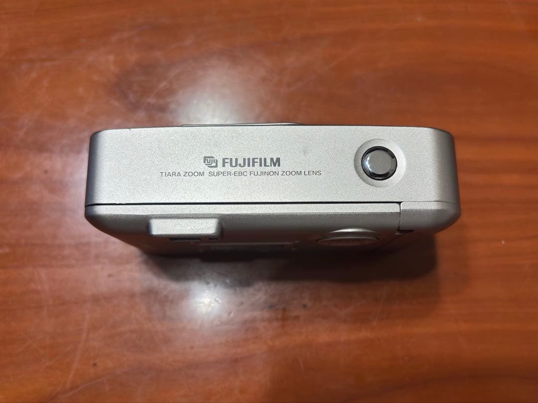 富士フイルム Tiara Zoom 通電確認済み ケース付 美品 フィルムカメラ
