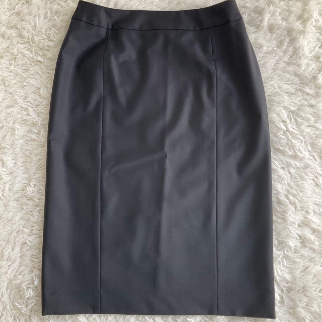 PINK★プロフ必読　　　　　　未使用☆セオリーリュクス ☆スカートスーツ