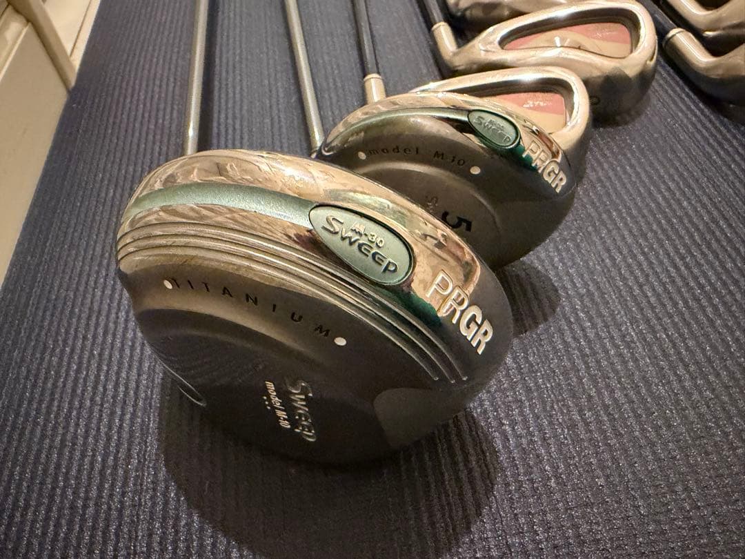 レディース 初心者用フルセット（新品ゴルフバッグ付き）　ゼクシオ　プロギア