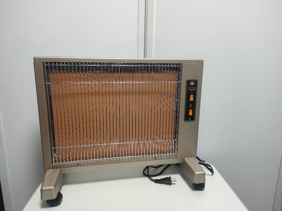 【送料込】【日本製】【美品】サンルミエ キュート E800LS 遠赤外線暖房器