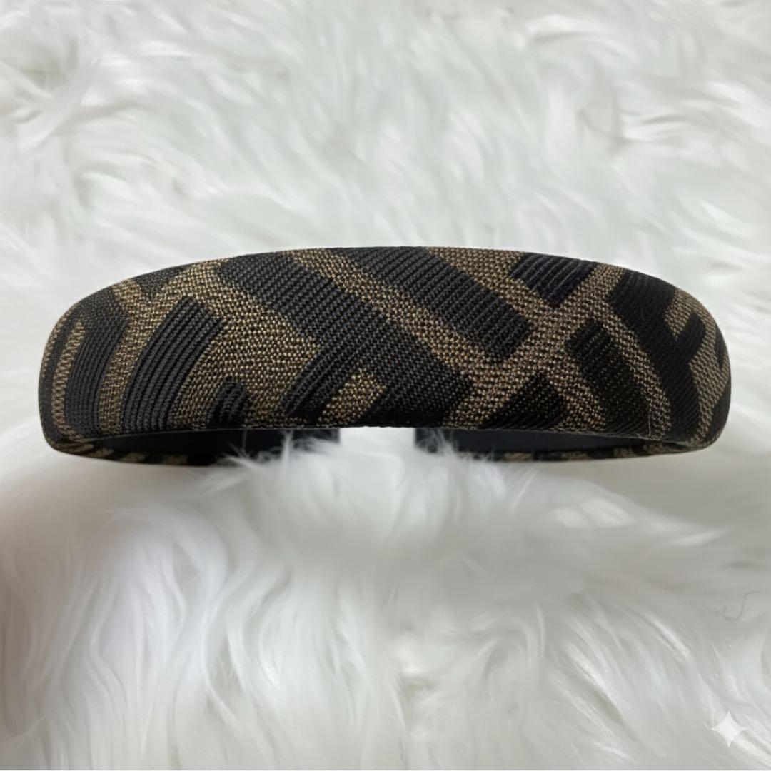 FENDI カチューシャ　ズッカ柄 極美品一度のみ使用