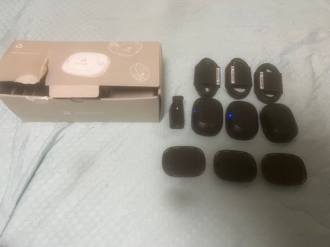 【即購入OK】VIVE Ultimate Tracker 3+1キット