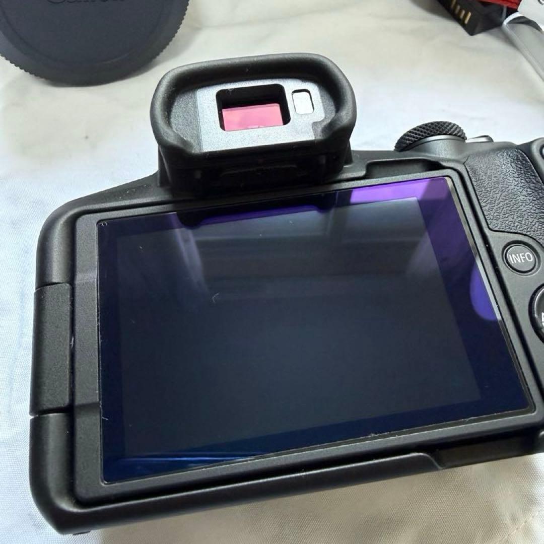 【ほぼ新品】Canon EOS R50 レンズキット