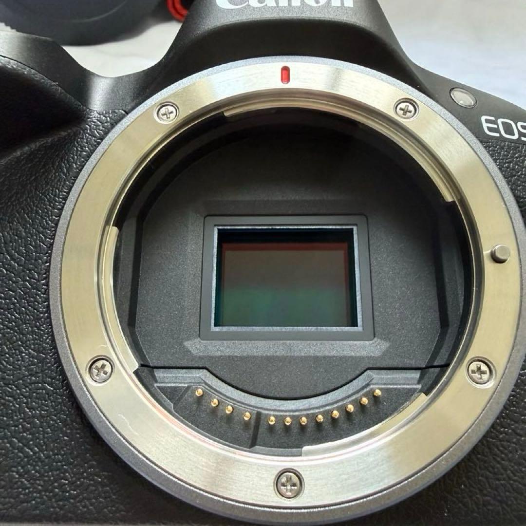 【ほぼ新品】Canon EOS R50 レンズキット