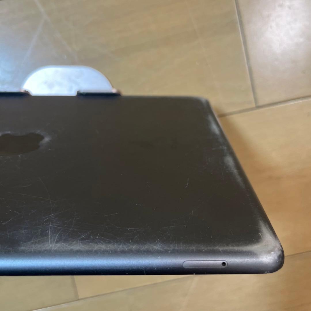 バッテリー良品90%！iPad 7世代 32G Wi-Fi + Cellular