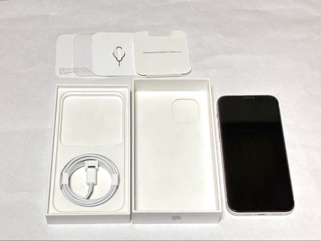 iPhone12 本体　ホワイト　128GB
