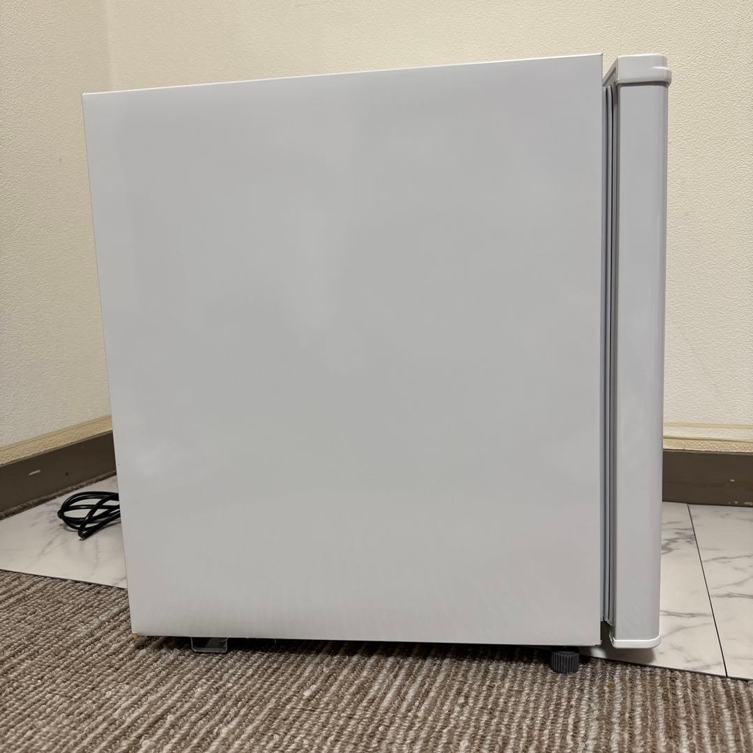 美品 simplus 2024年製 冷蔵庫 47L 自動霜取り機能付 温度調整可