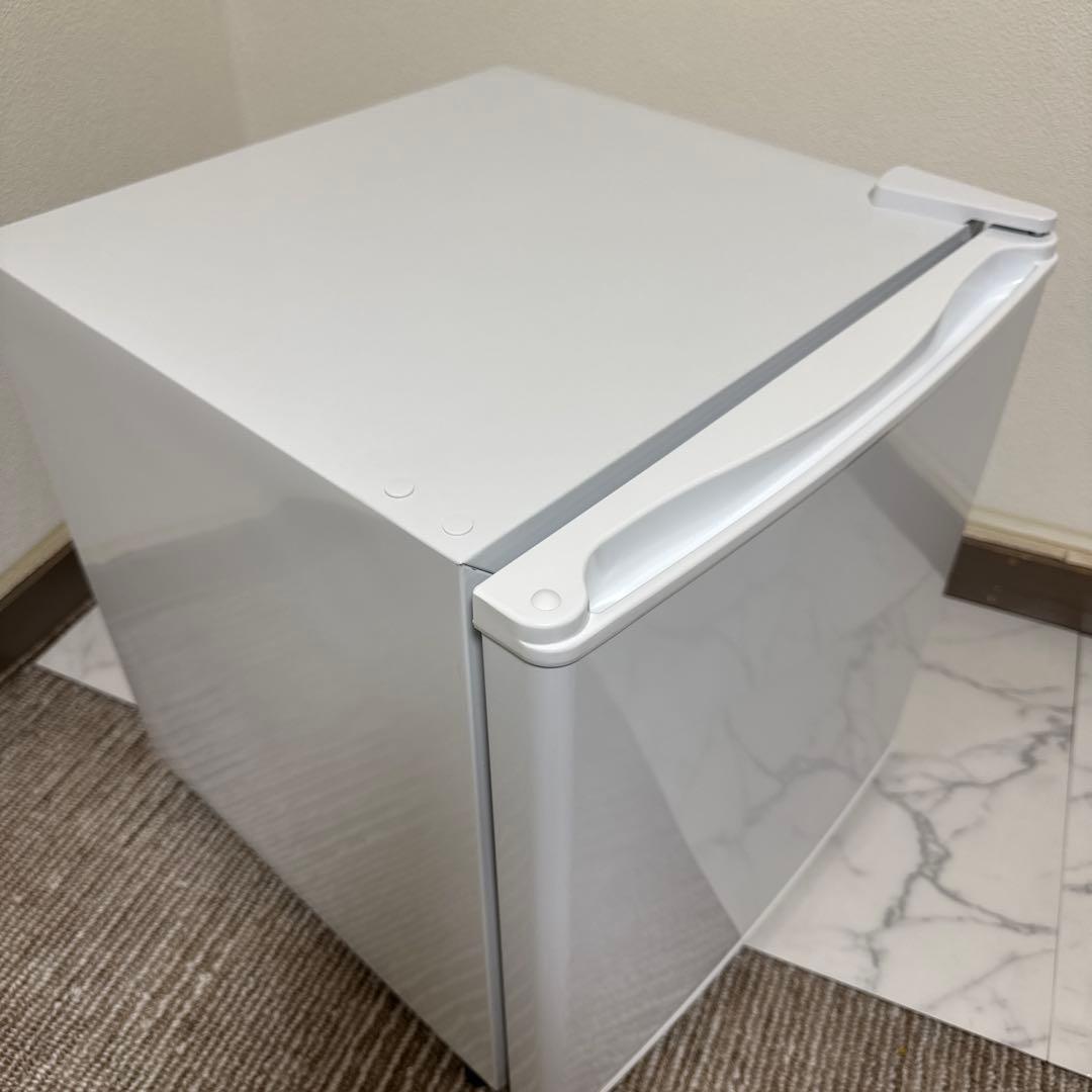 美品 simplus 2024年製 冷蔵庫 47L 自動霜取り機能付 温度調整可