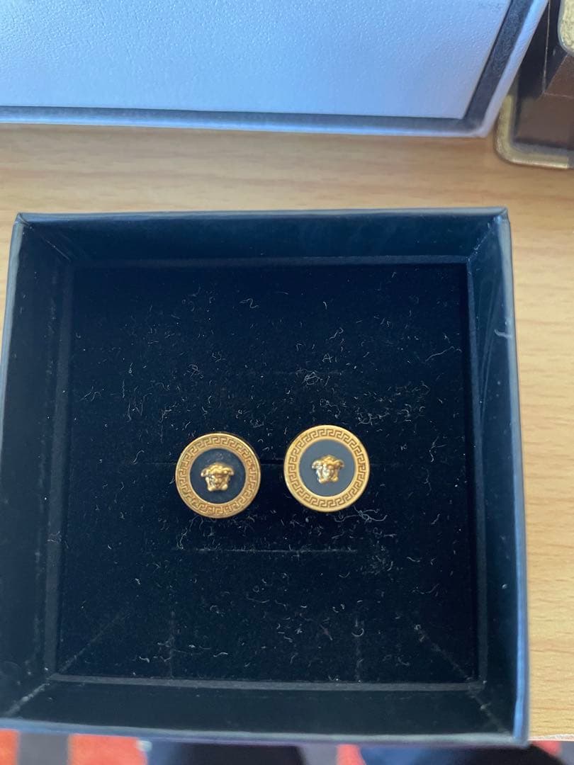 Versace ゴールド メデューサ ピアス