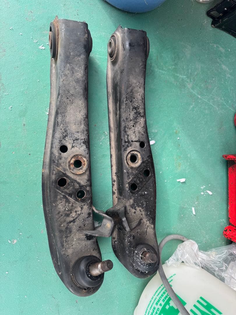 S15シルビア　純正ロアアーム　フロント左右