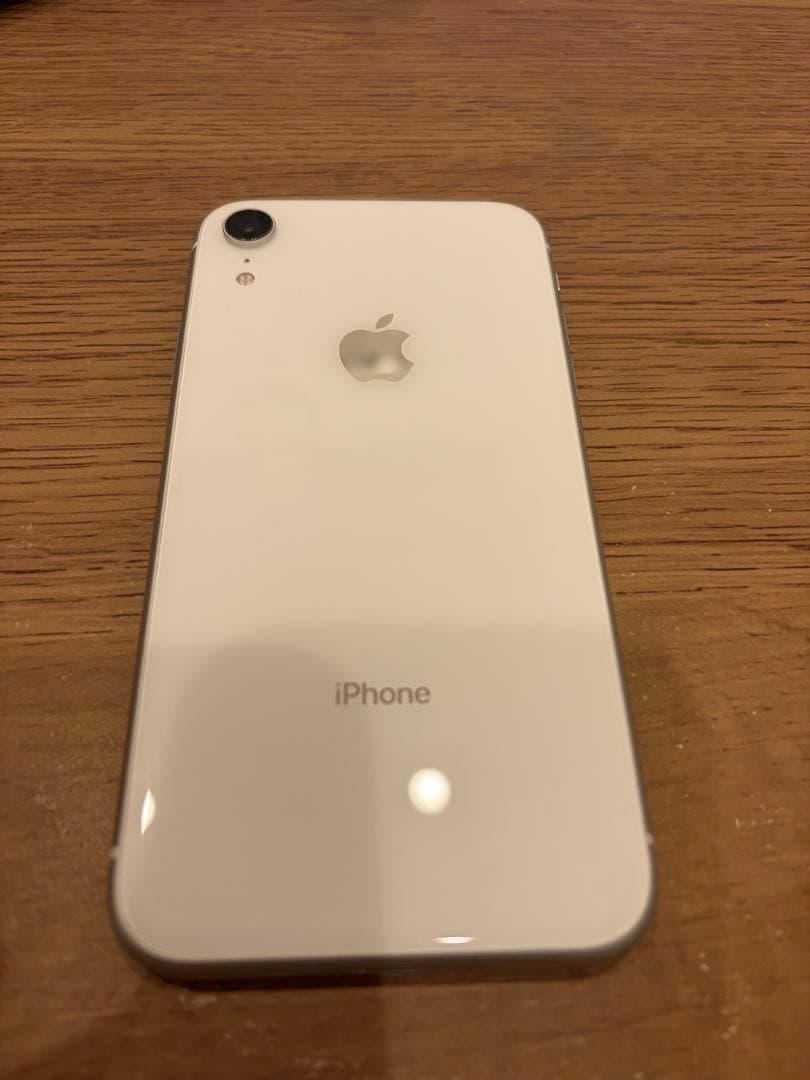 Apple iPhone XR ホワイト 本体　64G