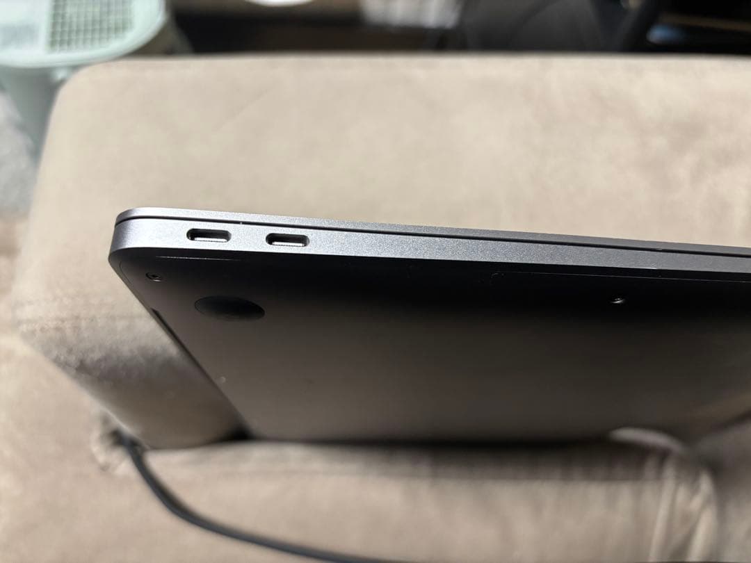【美品】MacBook Air 2018｜充放電84回｜箱・純正充電器付