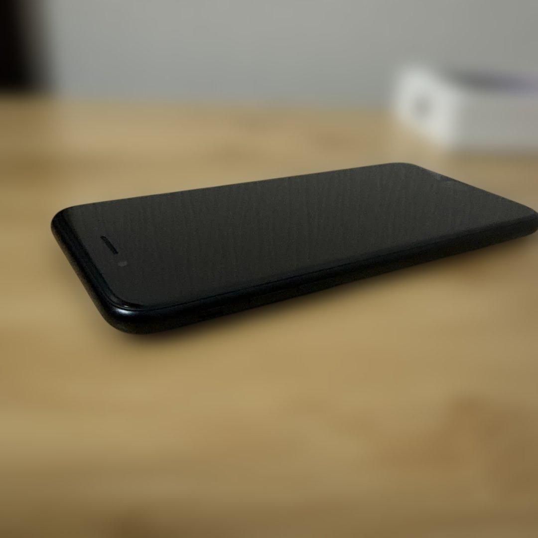 iPhone SE 第3世代 128GB ミッドナイトカラー