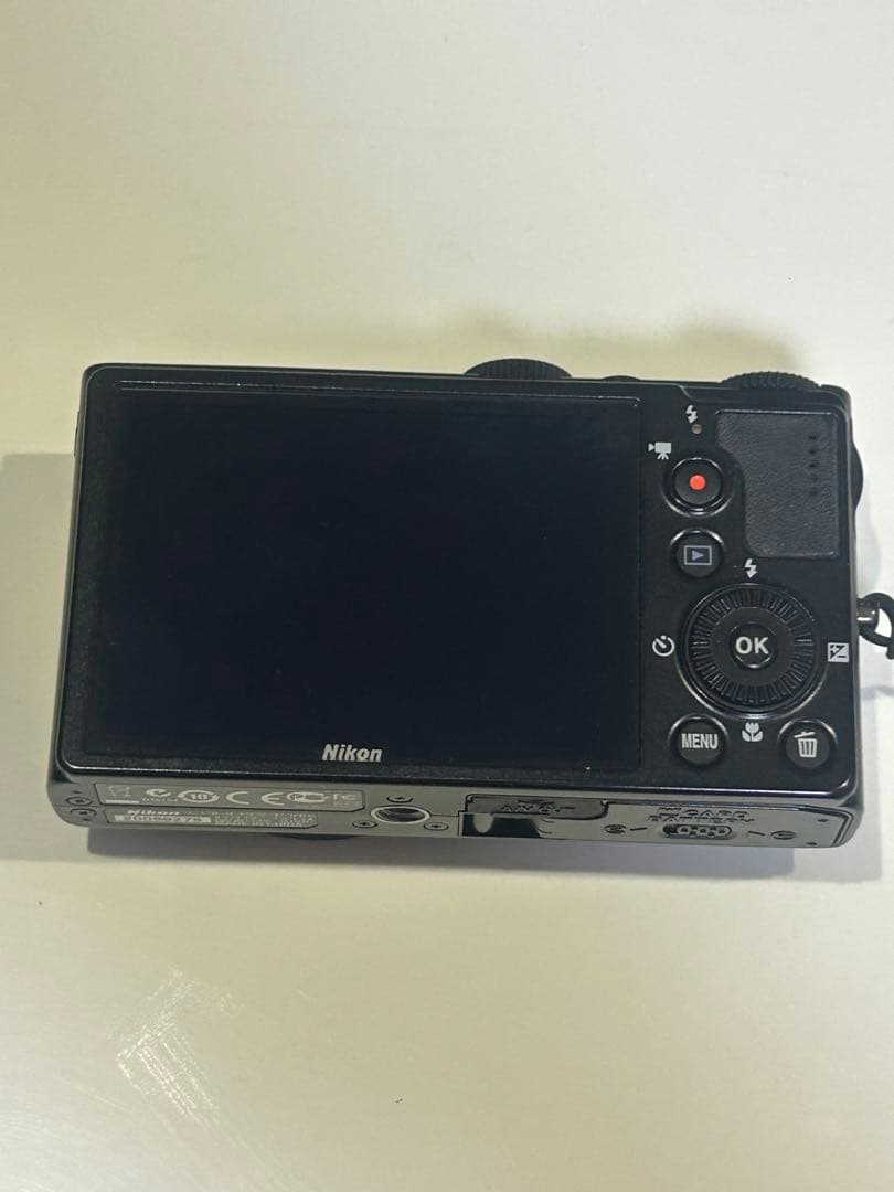 Nikon COOLPIX P300 コンパクトデジタルカメラ