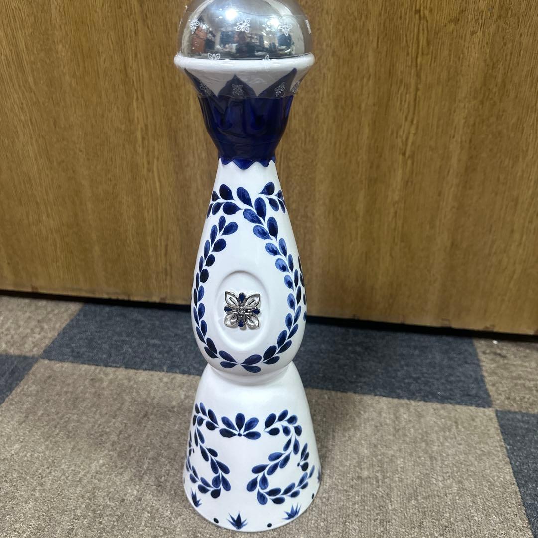 GACKTが愛飲する。高級テキーラ「クラセアスールレポサド」正規品