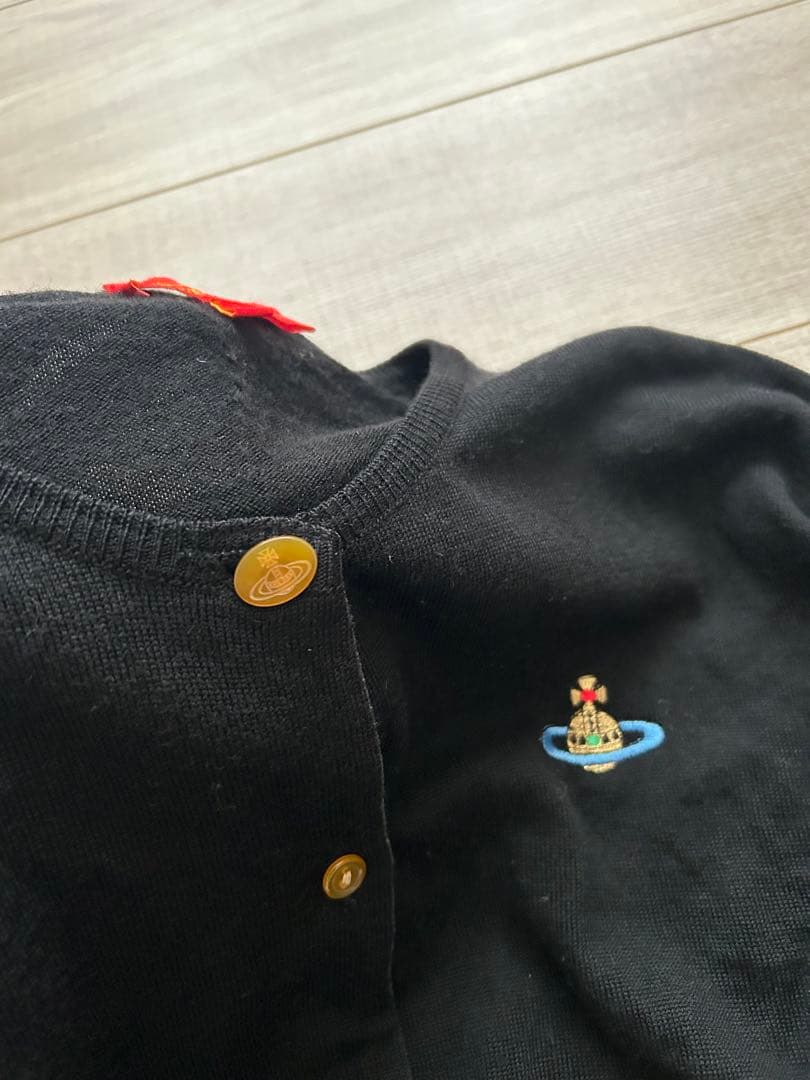 イタリア製　ヴィヴィアンウエストウッド　カーディガン オーブ刺繍＆ボタン L 黒