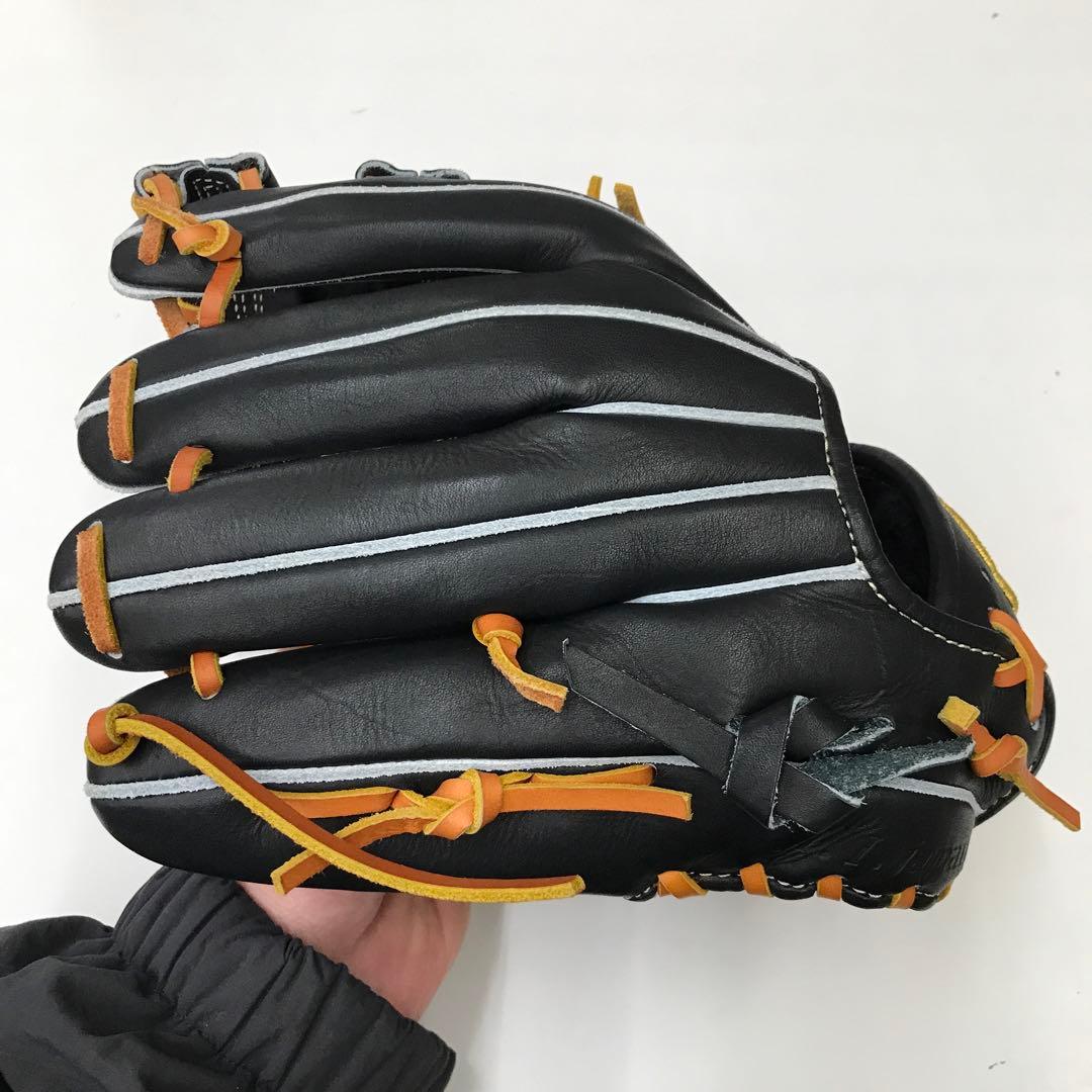 エールストーリー　限定直刺繍ラベル硬式グラブ　内野手用　型番不明