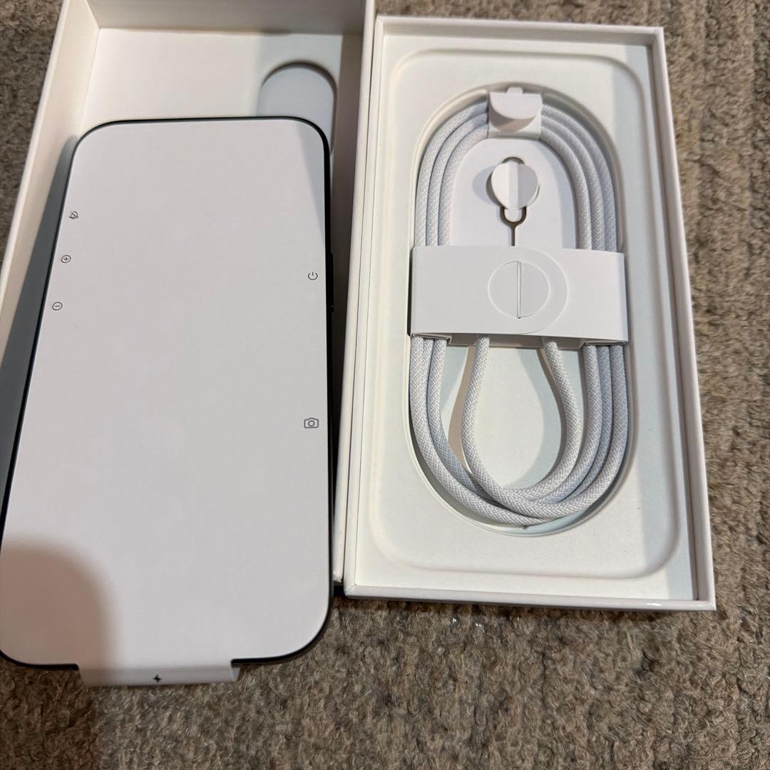 Apple iPhone 16ブラック　新品未使用品！