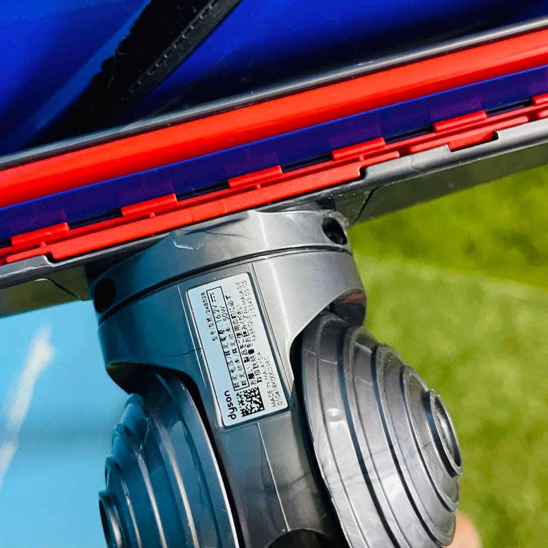 ダイソン dyson v10 sv12 掃除機 作動品248528 ヘッド付き