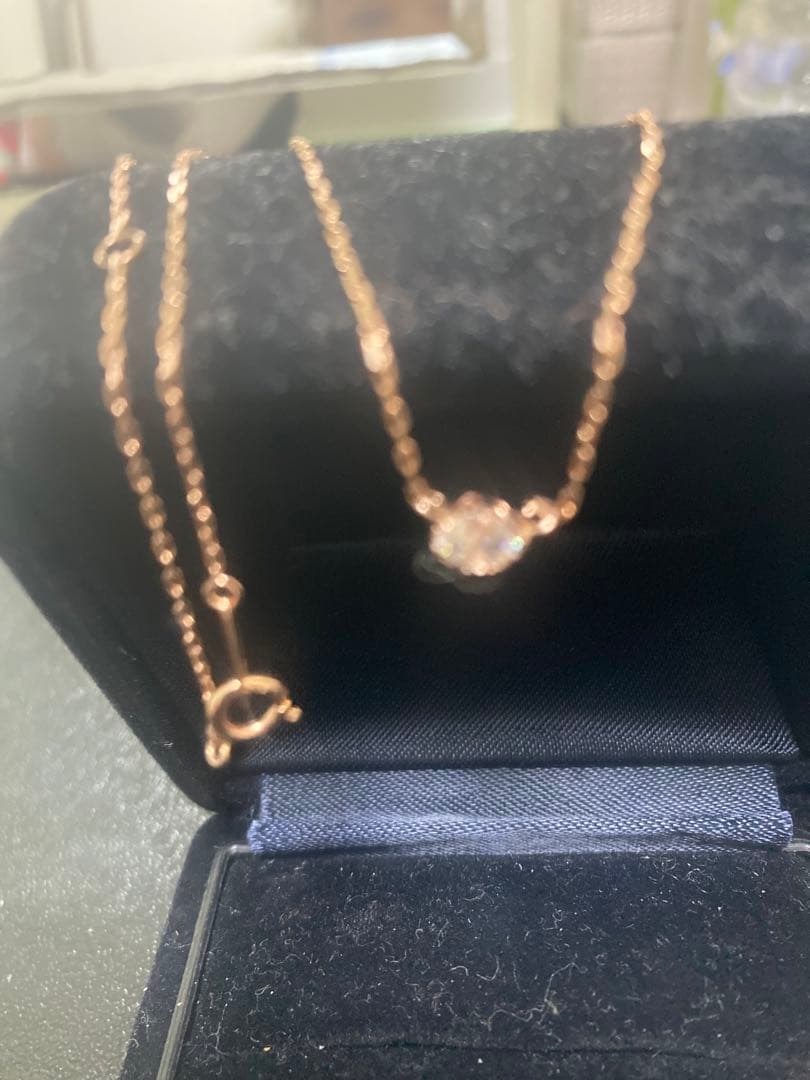 k10ピンクゴールドネックレス白い石付け