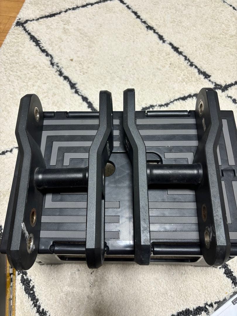 ハイエース　玄武　リフトアップシャックル