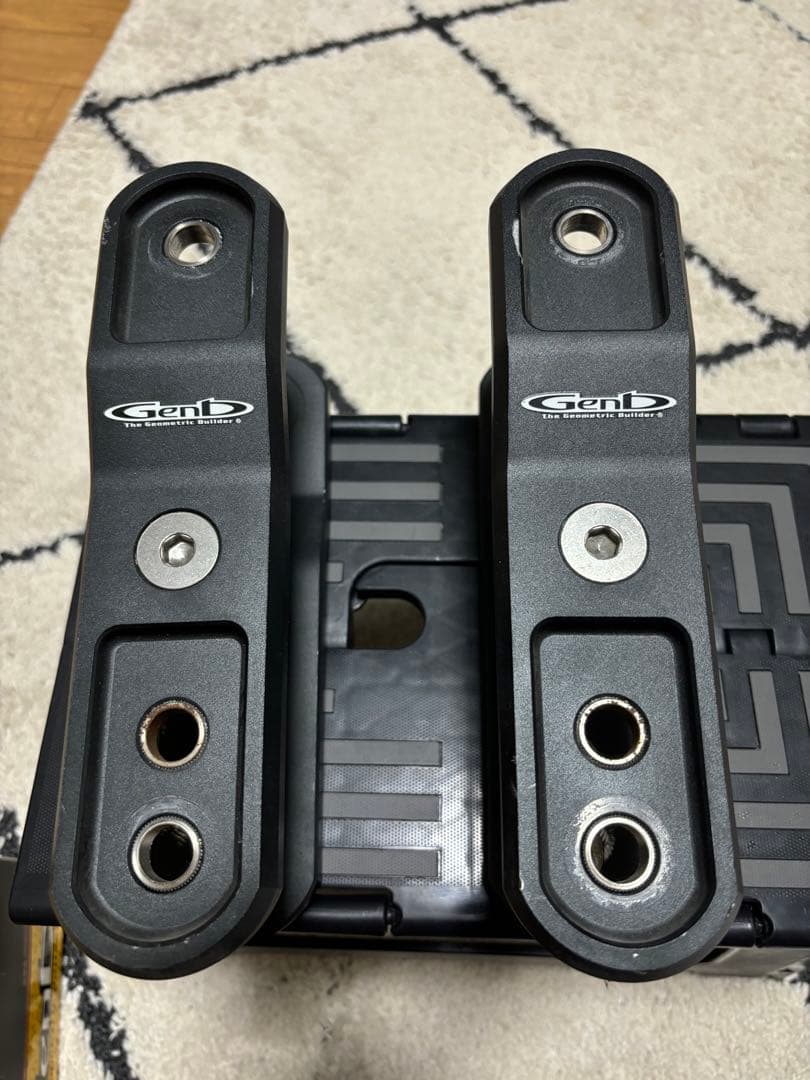 ハイエース　玄武　リフトアップシャックル