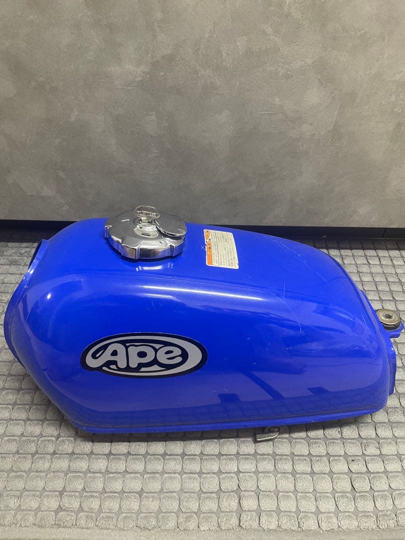 エイプ50 タンク　鍵　コック付き