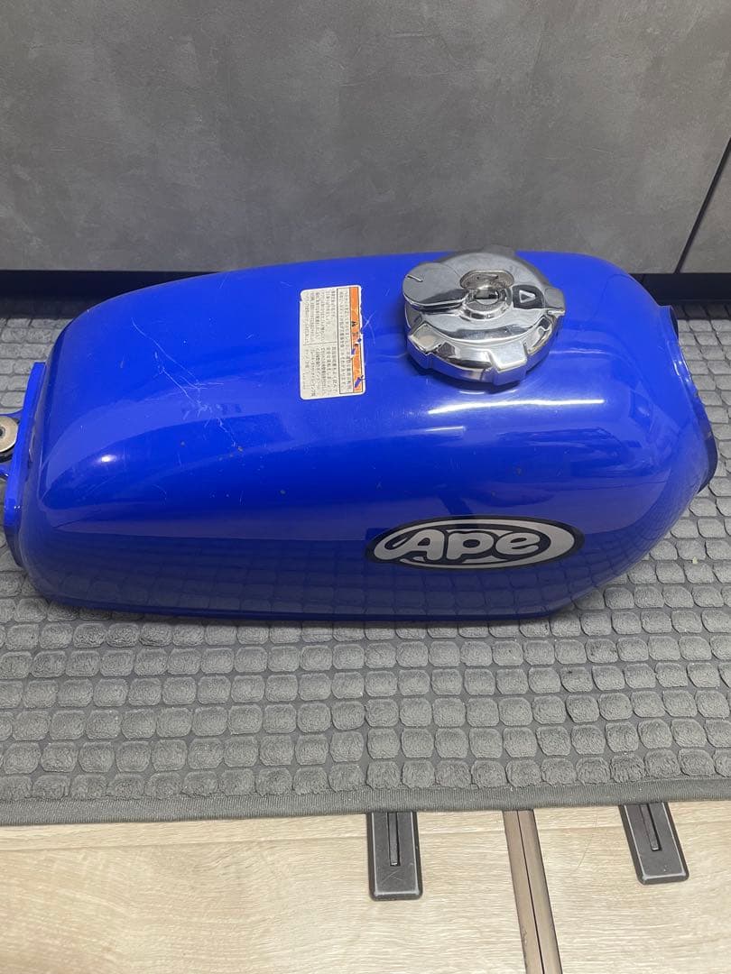 エイプ50 タンク　鍵　コック付き