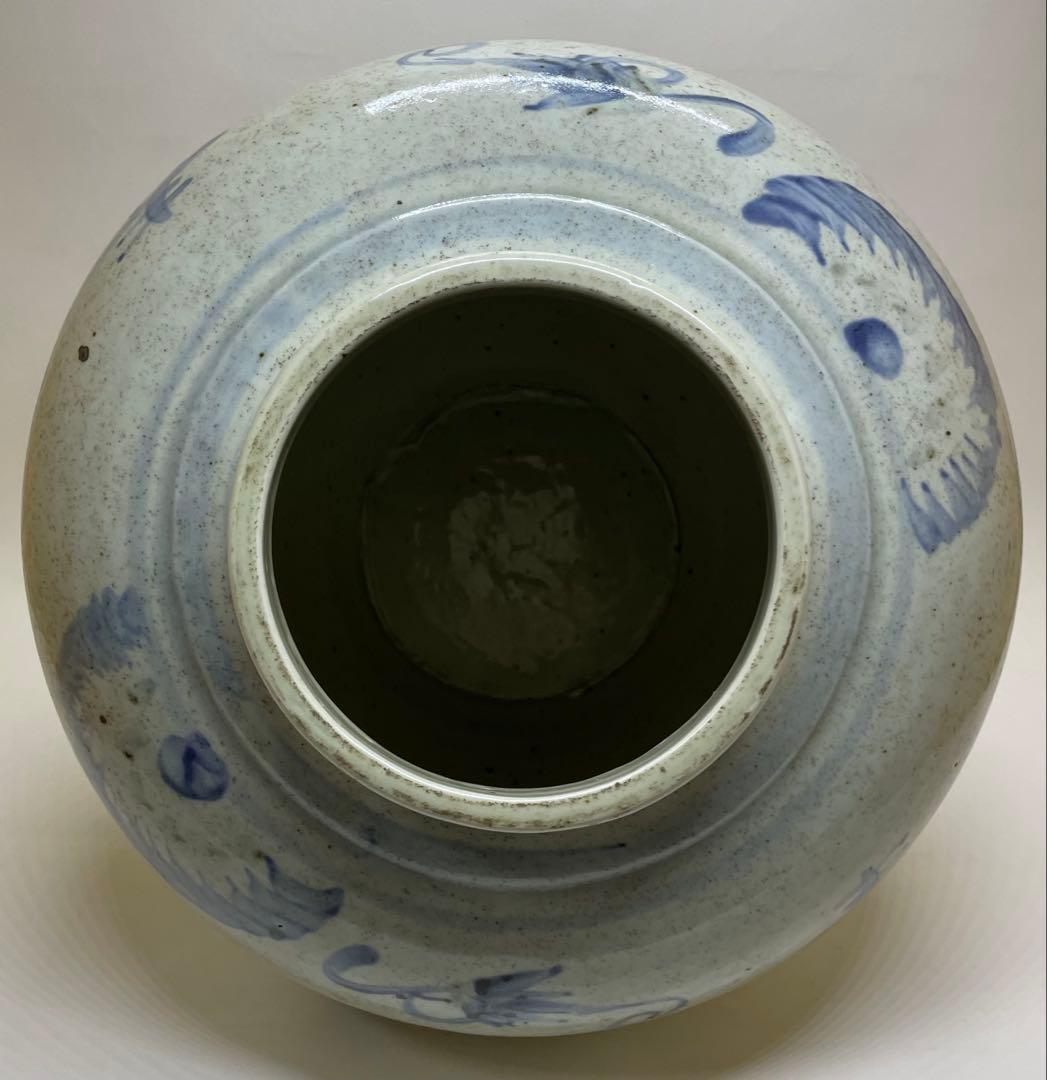 李朝　韓国美術　染付　壺　　　　　T.y312