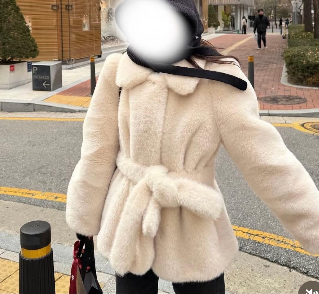 Zara フェイクファーベルトコート