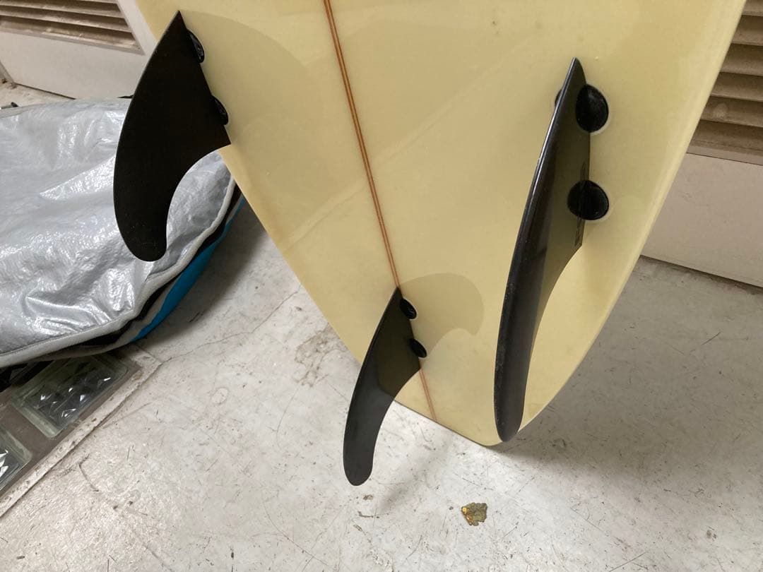 Plash サーフボード 7’2” ミッドレングス トライフィン