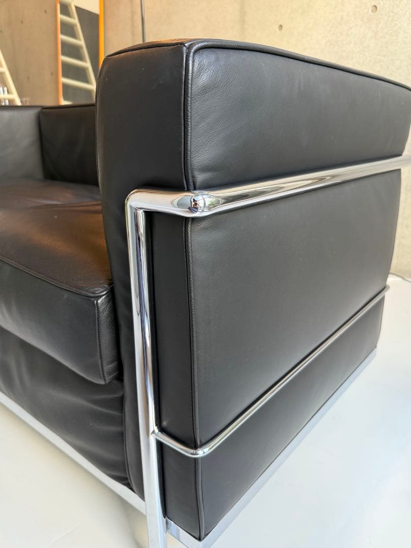 IDC大塚家具 2人掛けソファ ルコルビジェ LC2