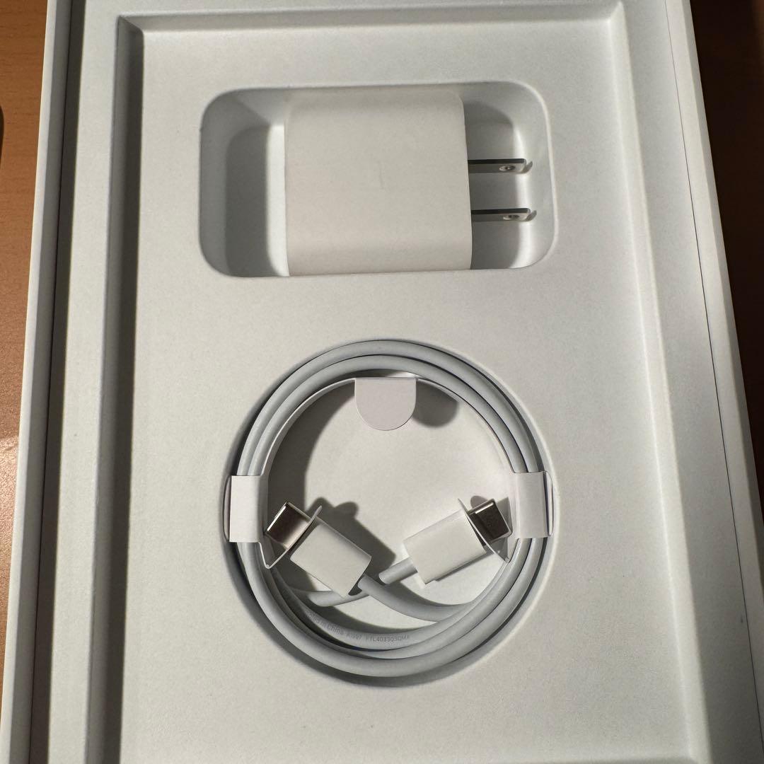 APPLE 64GB iPad mini（第6世代） Wi-Fi スターライト