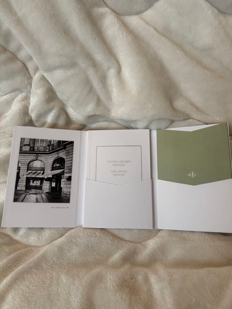 Van Cleef & Arpels スウィートアルハンブラペンダント