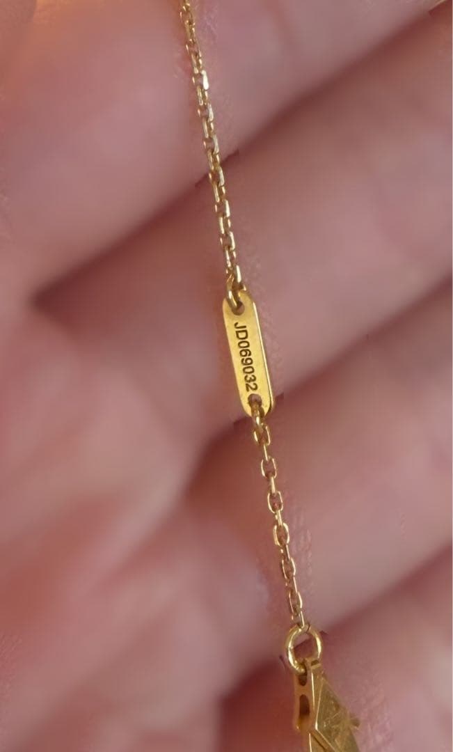 Van Cleef & Arpels スウィートアルハンブラペンダント