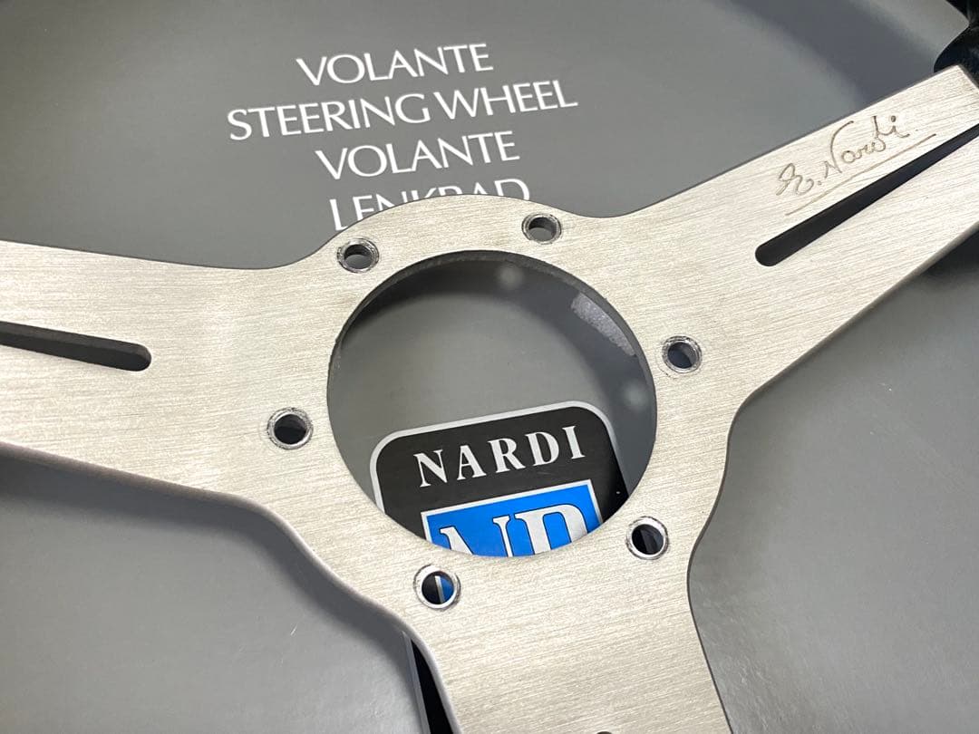 NARDI レザーステアリング33Φ 即決大歓迎　ナルディ　小径　 希少 FET