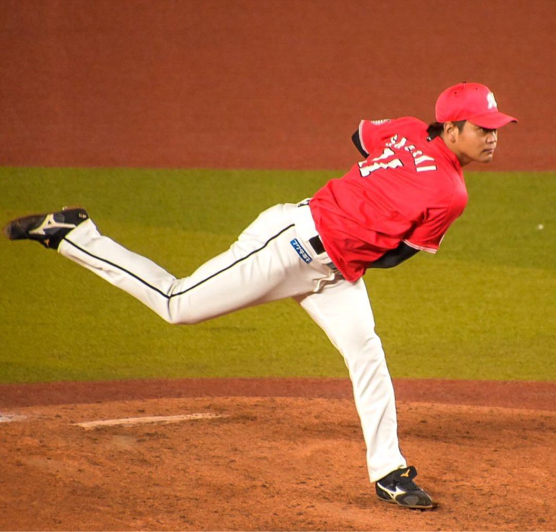 投手用スパイク　横浜DeNAベイスターズ　佐々木千隼選手　実使用