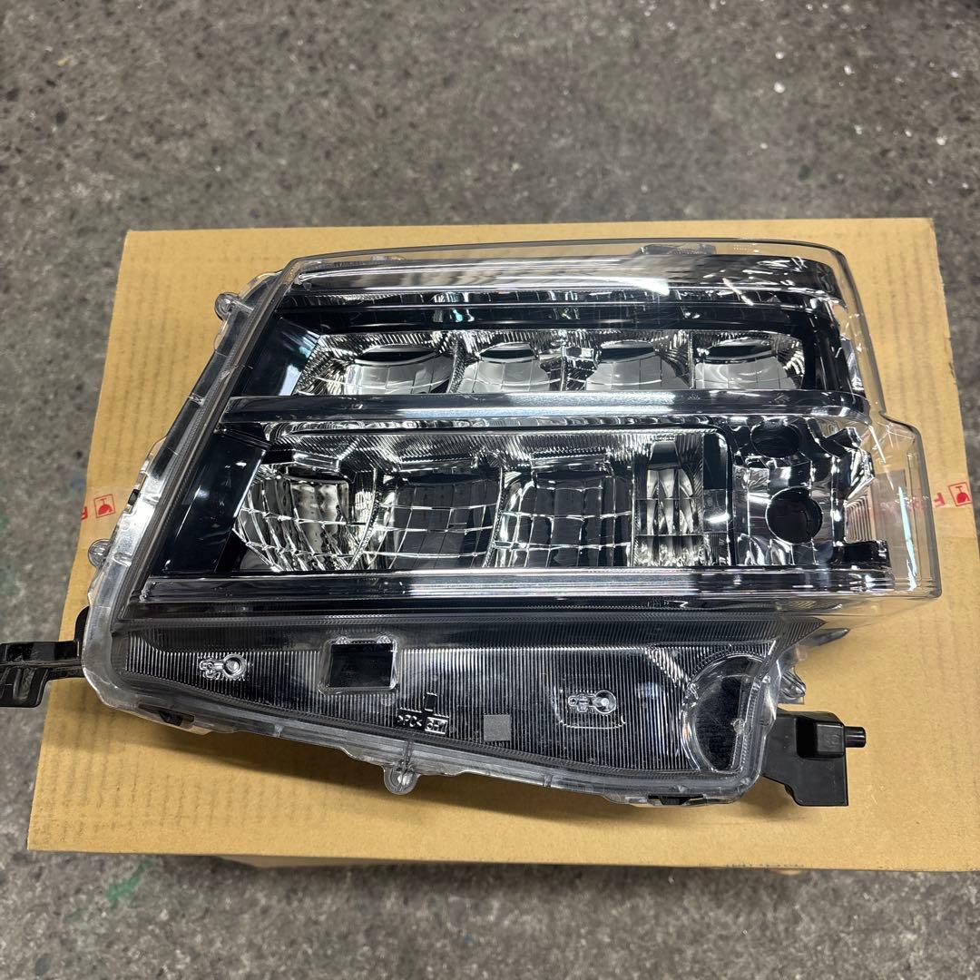ハイゼット　カーゴ 左ヘッドライト　LED