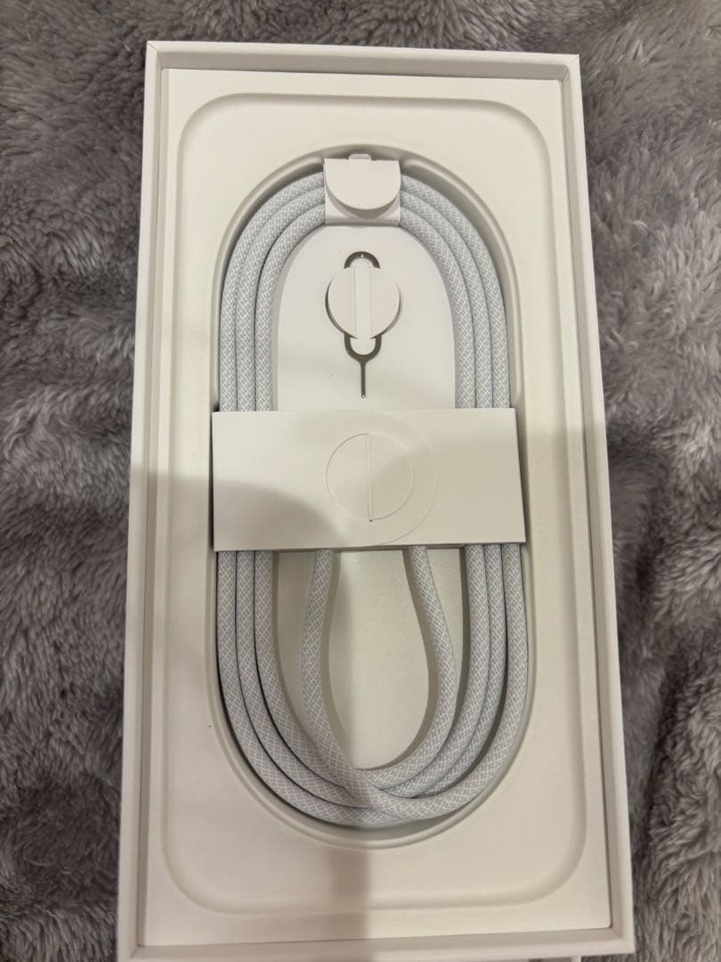 iPhone16 256GB ホワイト 【新品未使用】 SIMフリー